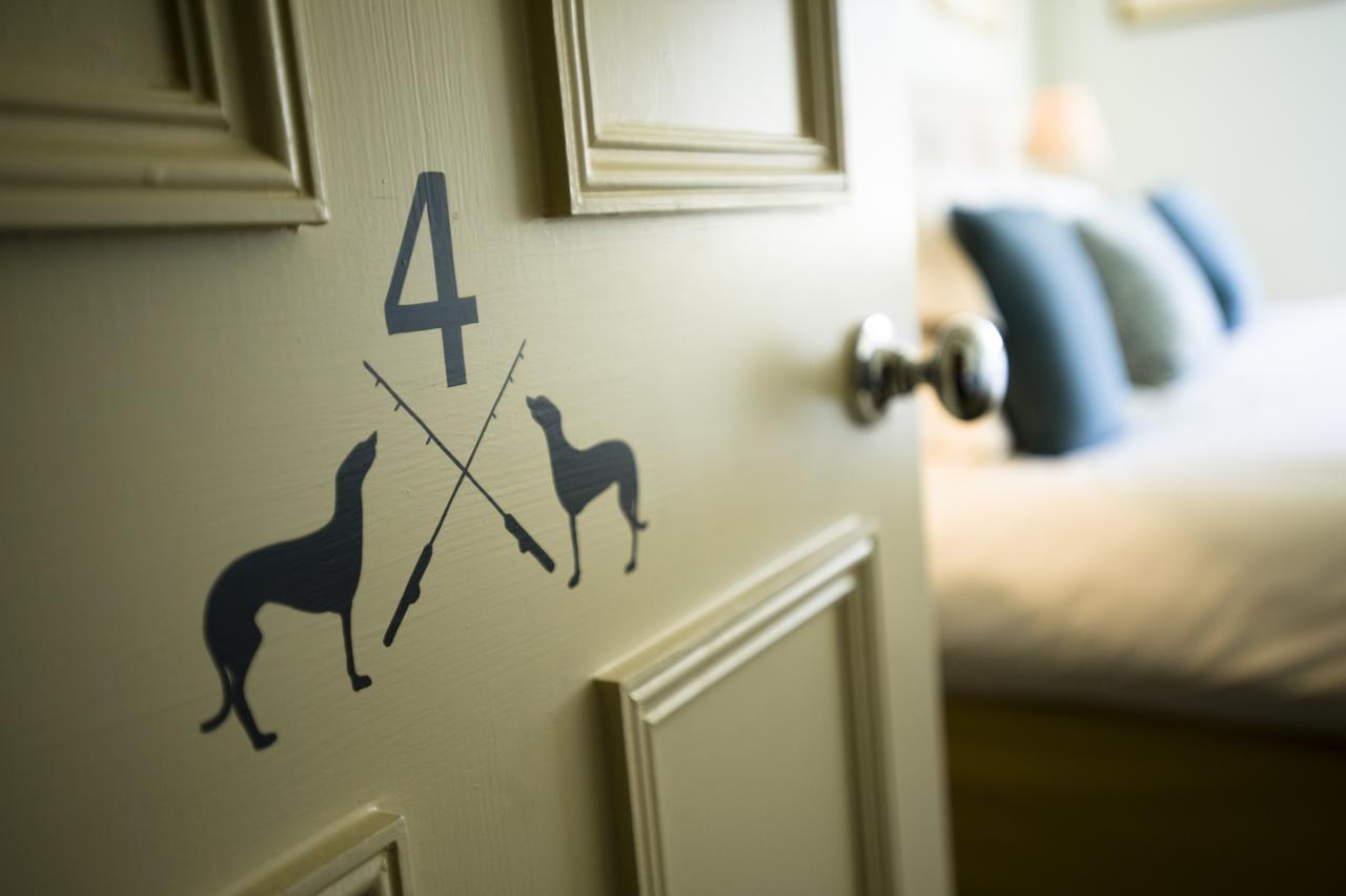 The Greyhound On The Test Hotel Stockbridge  Esterno foto